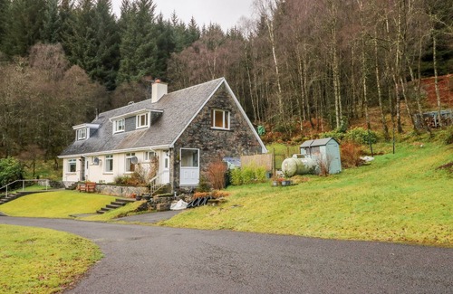 Ascog Cottage | Glenfinglas Dam Cottage