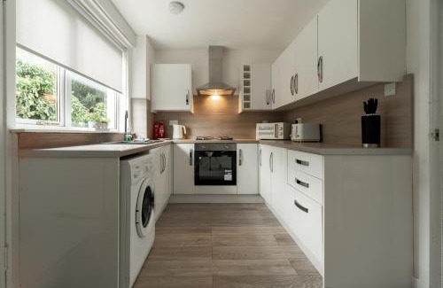 Tollcross House | Glenisla House