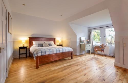 Newtonmore House | Glentruim Homestay B&B and Glamping Pods