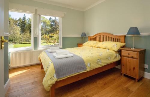 Newtonmore House | Glentruim Homestay B&B and Glamping Pods