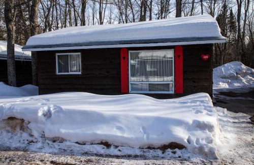 Algoma District Resort | Glenview Cottages