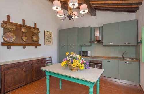 Suvereto Apartment | Glicine Della Vivaldina, Suvereto