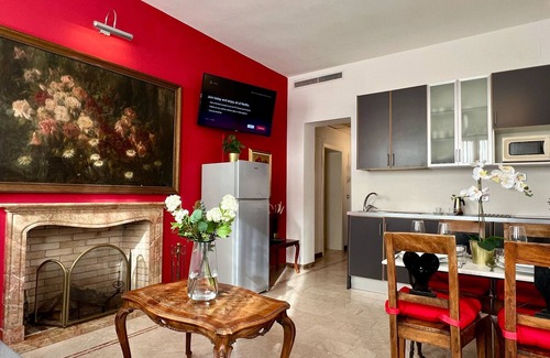 Cannaregio Apartment | Glicine Terrace (Residence Flowery)