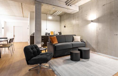 Friedrichshain Apartment | Global Living I TheGraf - East Side Gallery