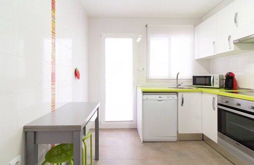 Sagunto Apartment | Global Properties: 4-bedroom apartment 100 m from the beach