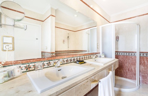 Algeciras Hotel | Globales Reina Cristina