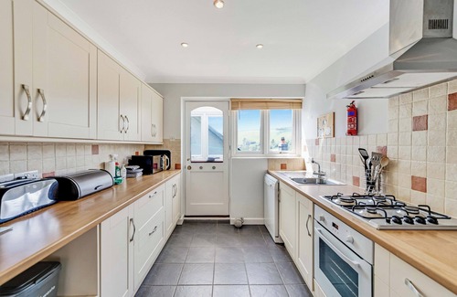 Noss Mayo House | Glorious River Views from this dog friendly 3 bed house in Noss Mayo
