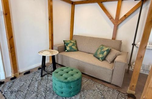 Erzsebetvaros Apartment | Gloriya Suite Downtown