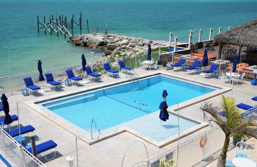 Key Colony Beach Hotel | Glunz Ocean Beach Hotel and Resort