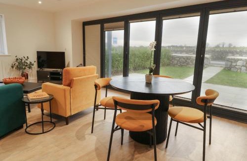 Marianglas Apartment | Glynllifon 1