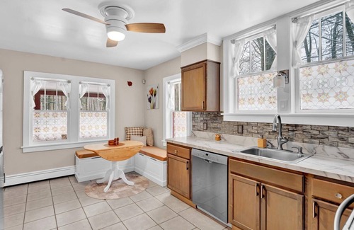 Tannersville House | Gnome Sweet Home! Camelback Home w/Hidden Gnomes!