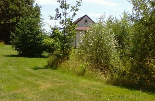 Aubigne-Racan Apartment | Go green!