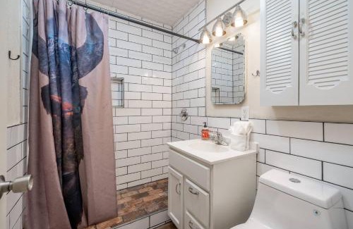 Hot Springs House | Goat Rock Cabin