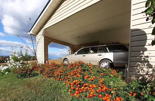 Haywood Cottage | Gobbler Hill Cottage at Rocky Run Sustainable Farm