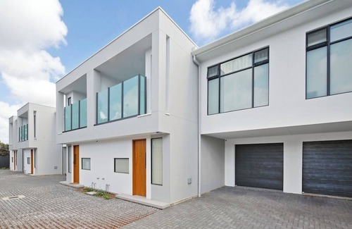 Blair Athol House | 'Gold' - A Private Oasis