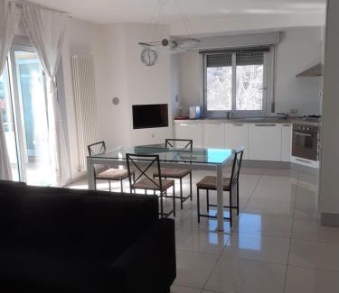 Maranello Apartment | GOLD HOUSE