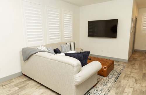 Washington Fields House | 🏆 Gold Rush 🏆 -Modern Decorated Townhome/Xbox fun!