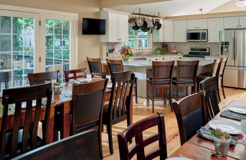 Union Pier House | Goldberry Woods Estate on 30 acres with Farm/Kayaks/Trails/Pool/Beach- Sleeps 50