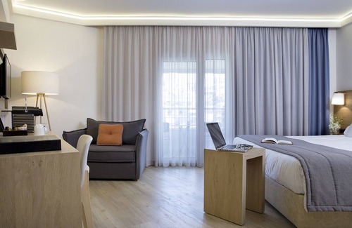 Ilisia Hotel | Golden Age Hotel