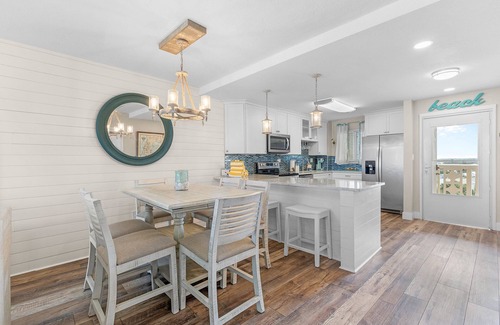 New Smyrna Beach Condo | Golden Arms 602: Direct Ocean Views, 2 King Beds, Walk to Flagler Ave