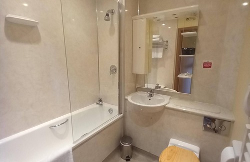 Cambridge Hotel | Golden Ball Hotel