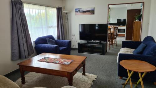 Takaka Hotel | Golden Bay Motel