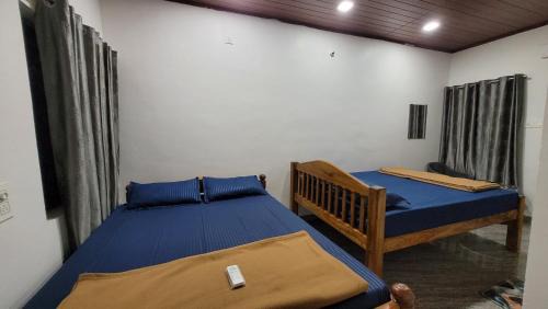 Hireguthi Hotel | Golden bright
