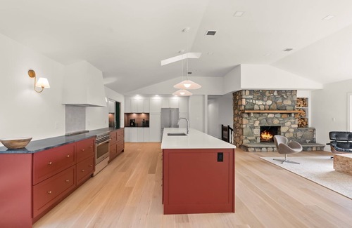 Rhinebeck House | Golden Hill: Light Filled w. Sunroom + Fireplace