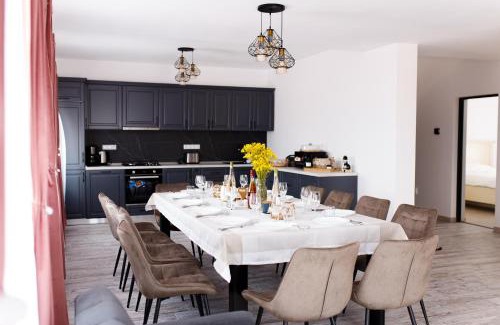 Toplita Villa | Golden House Banffy