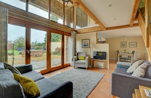 Fakenham House | Golden Lion Barn