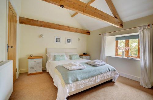 Fakenham House | Golden Lion Barn
