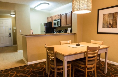 Florida Center Condo | Golden Orlando's Sunshine Resort, 2 Bedroom Suite