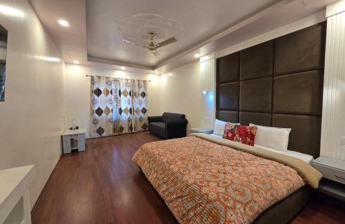 Brein Hotel | Golden Retreat