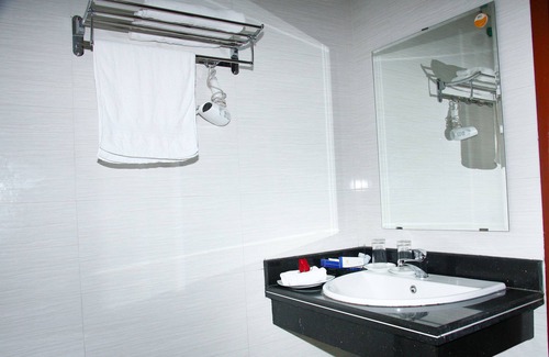 Thai Binh Hotel | Golden Thai Binh Hotel