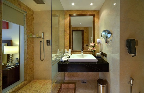 Auli Hotel | Golden Tulip Lucknow