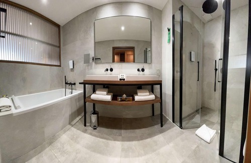 Porto-Vecchio Hotel | Golden Tulip Porto Vecchio