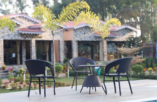 Kanthi Resort | Golden View Resort & Restaurant