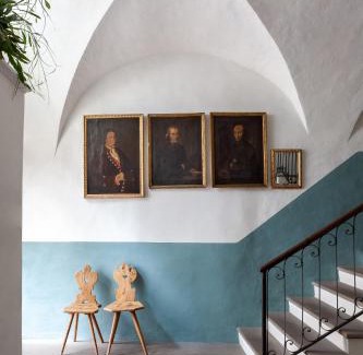 Old Town Hotel | Goldenstern Townhouse