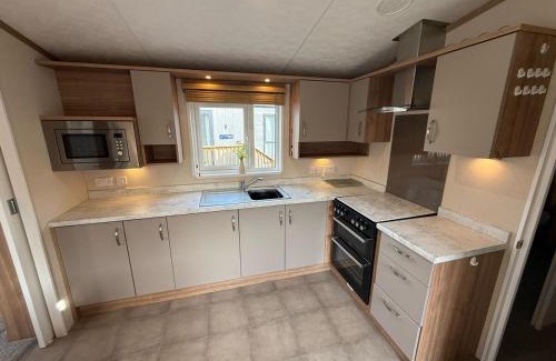 Malton House | Goldfinch Lodge at Brickyard Lakes
