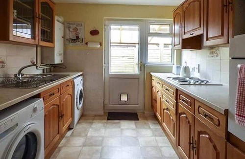 Wells Cottage | GOLDINGS, pet friendly, character holiday cottage in Wells