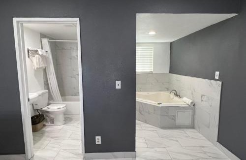 Sylmar Hotel | Goldstar Inn