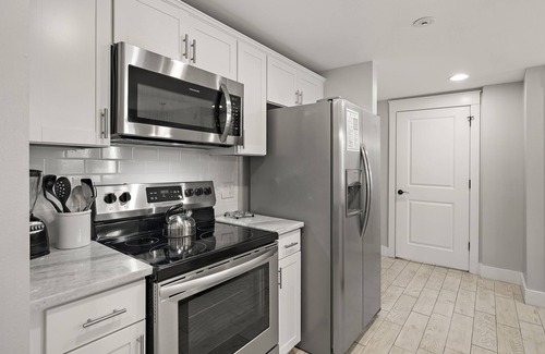 Baytowne Wharf House | Golf Cart ~ Gated Resort ~ Balcony ~ Family Friendly