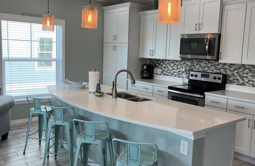Ono Island Villa | Golf Cart Included, Family Friendly, 2 Pools!