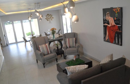 Mount Edgecombe Bed & Breakfast | Golf Course Boutique Guesthouse