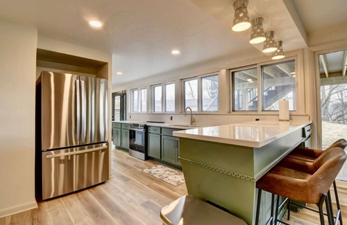 Millersburg Apartment | Golf Course Home on 10th - Newly Renovated