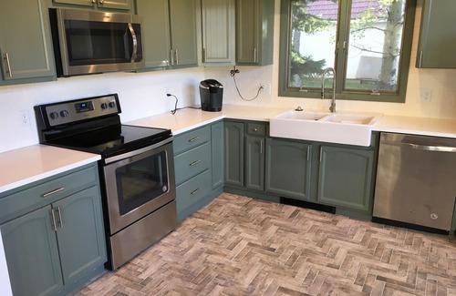 Buena Vista House | Golf Course with Creek and Bridge 3 Bed 2 Bath