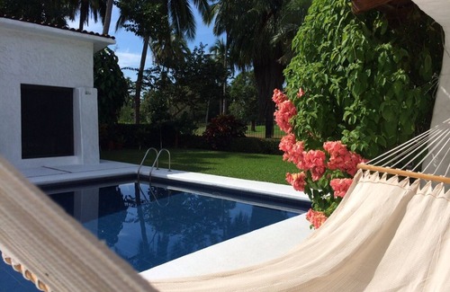 Ixtapa House | Golf (in Front Tee 11), Pool, Service, One Story, 4 Rooms, Internet, Palapa, Van