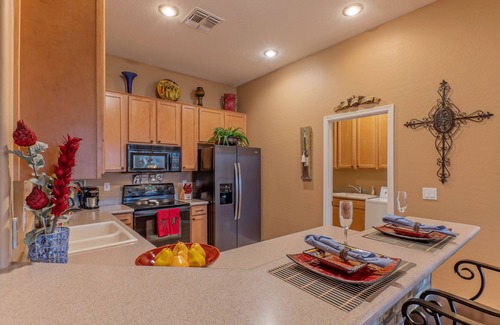 Gold Canyon House | Golf & Mt VIEWS, Golfers/Hikers Paradise, Comm Htd Salt POOL & Spa, All King Beds