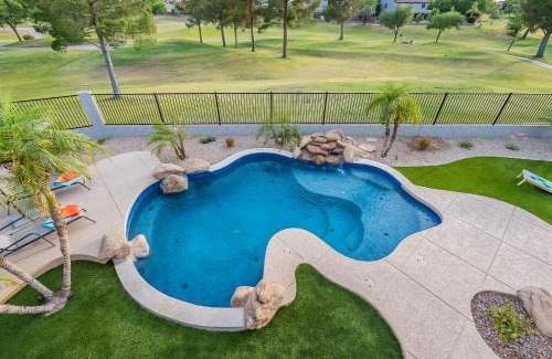 Augusta Ranch House | Golf Oasis- Poolside Alfresco, Mini Golf & 4 Kings