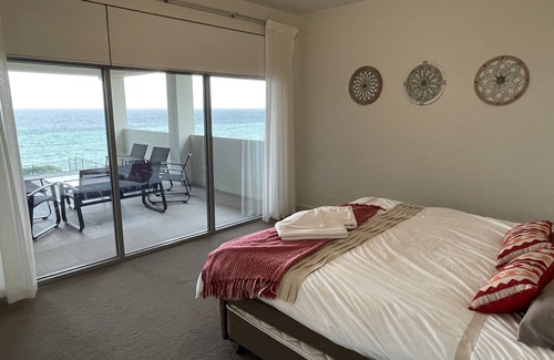 Moonta Bay House | "GOLF ON THE GULF"